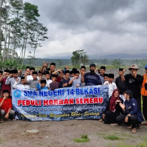 Penyaluran Sumbangan Semeru
