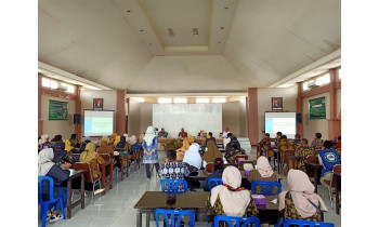 Studi Banding ke SMAN 1 MATARAM